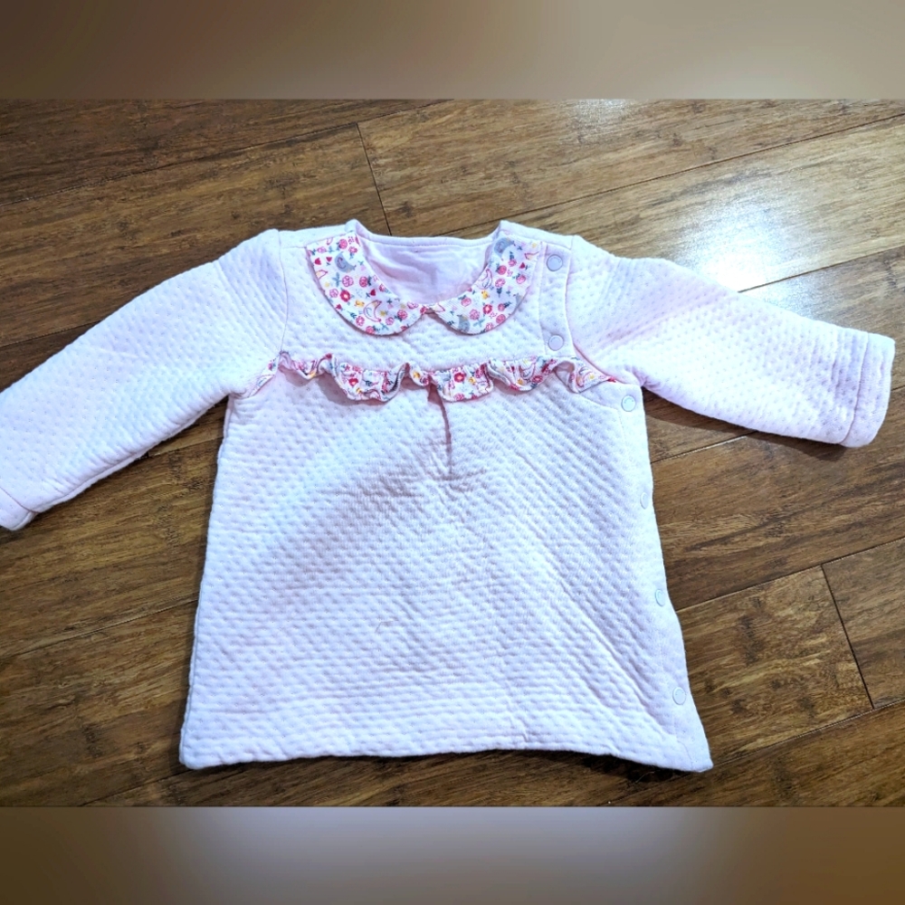 Yeehoo baby girls easy sweater. Snaps at the side.